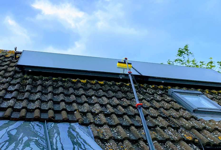 Solar panel cleaning aylesbury